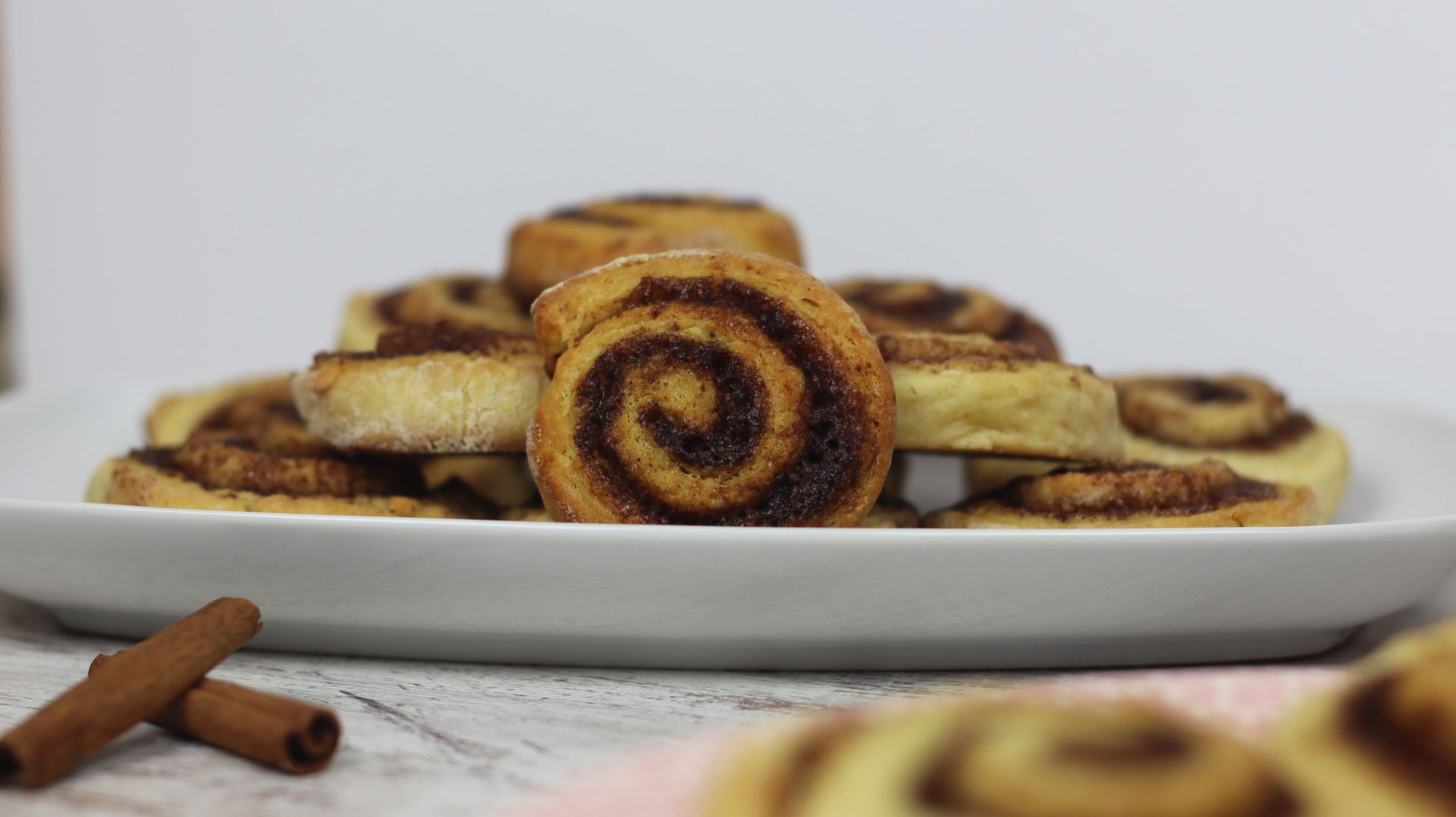 CINNAMON ROLLS, ROLINHOS DE CANELA